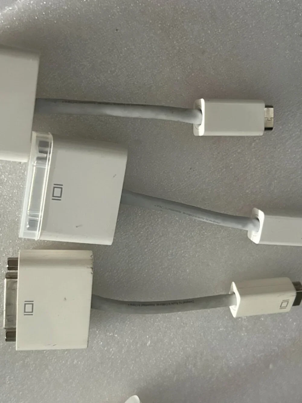 Genuine APPLE M9321G-B Mini DVI-DVI Adapter USED TESTED
